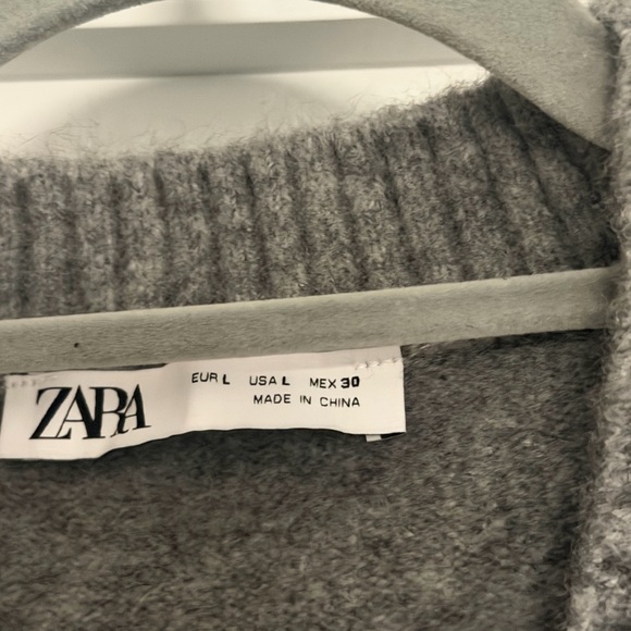 Zara Charcoal V-Neck Cozy Knit Sweater - Picture 7 of 9